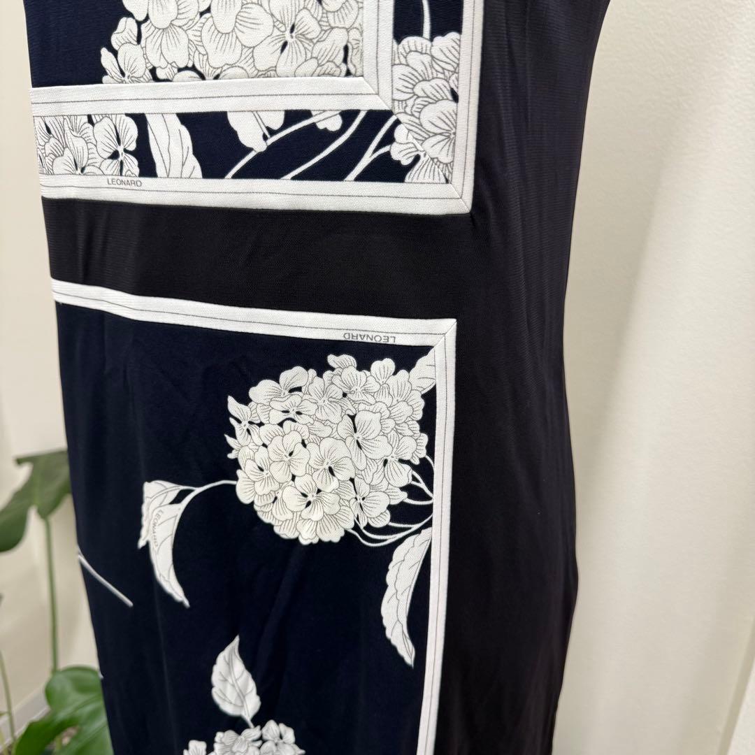 M*K様 LEONARD レオナール 膝丈ワンピース ノースリーブ 花柄 レディ