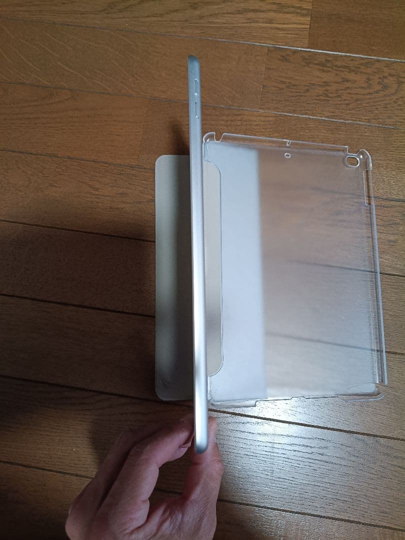 美品　Apple iPad 10.2インチ 32GB Wi-Fi
