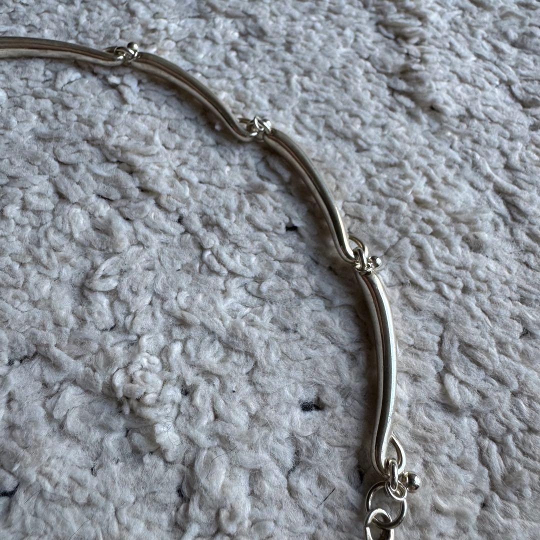ぽ*ん様 here‘s RENEE SWIRL LINE NECKLACE