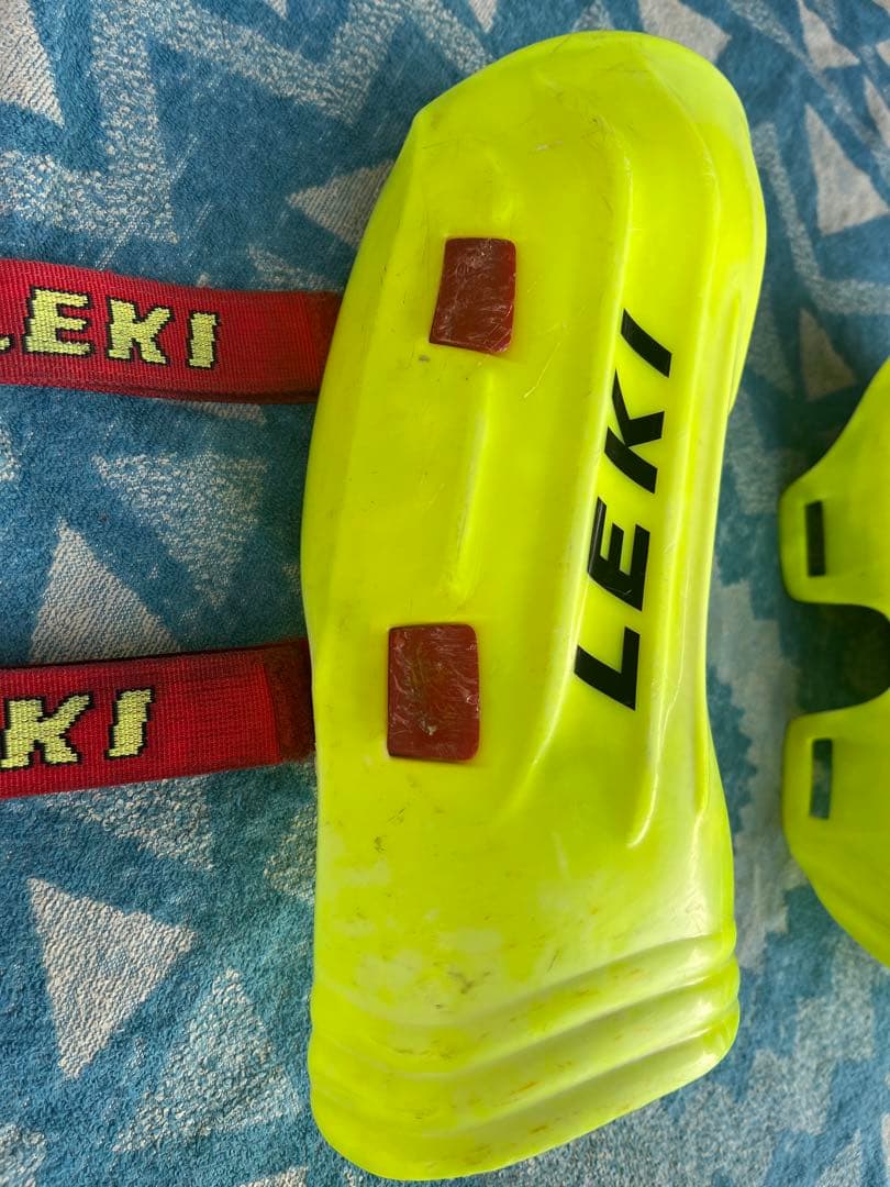 LEKI レキ　レガース　シンガード　アルペン　スキー　ジュニア
