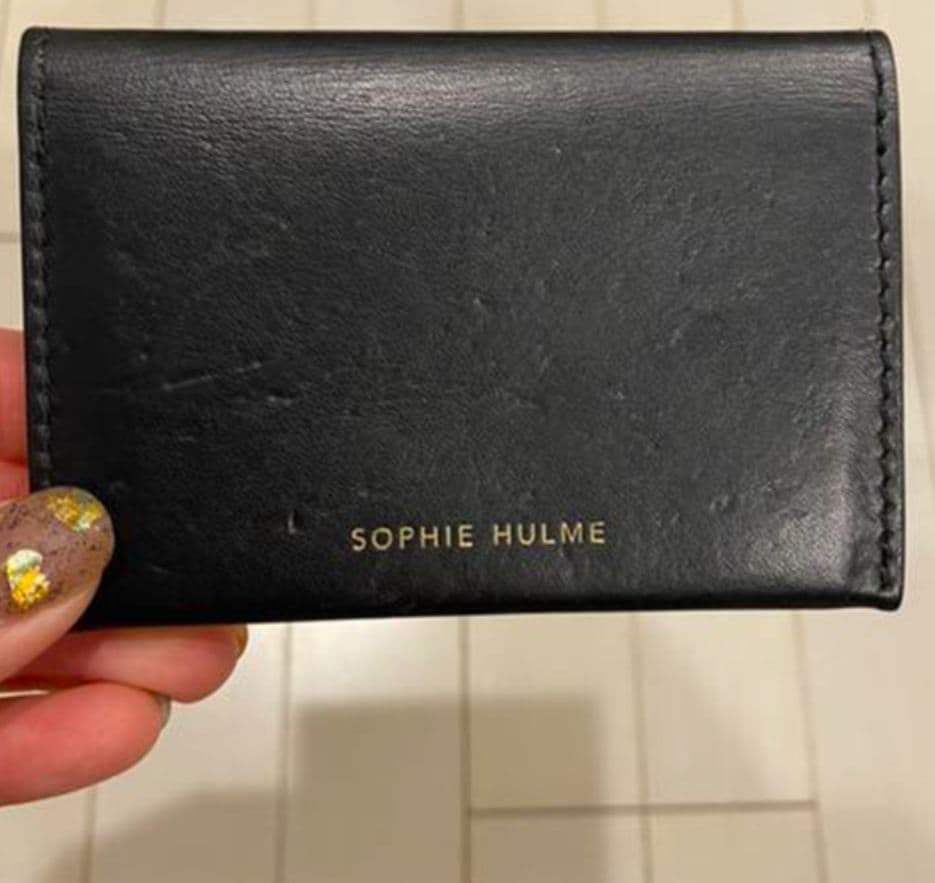 ソフィーヒュルム　名刺入れ　高級レザー