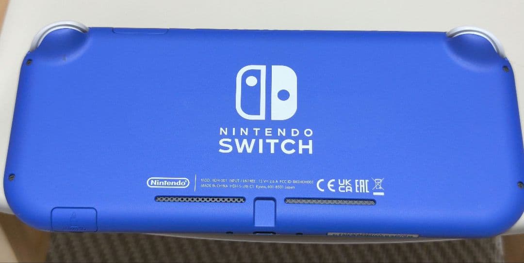 T*A様 【美品】Switch Nintendo Lite ブルー（備品付き）
