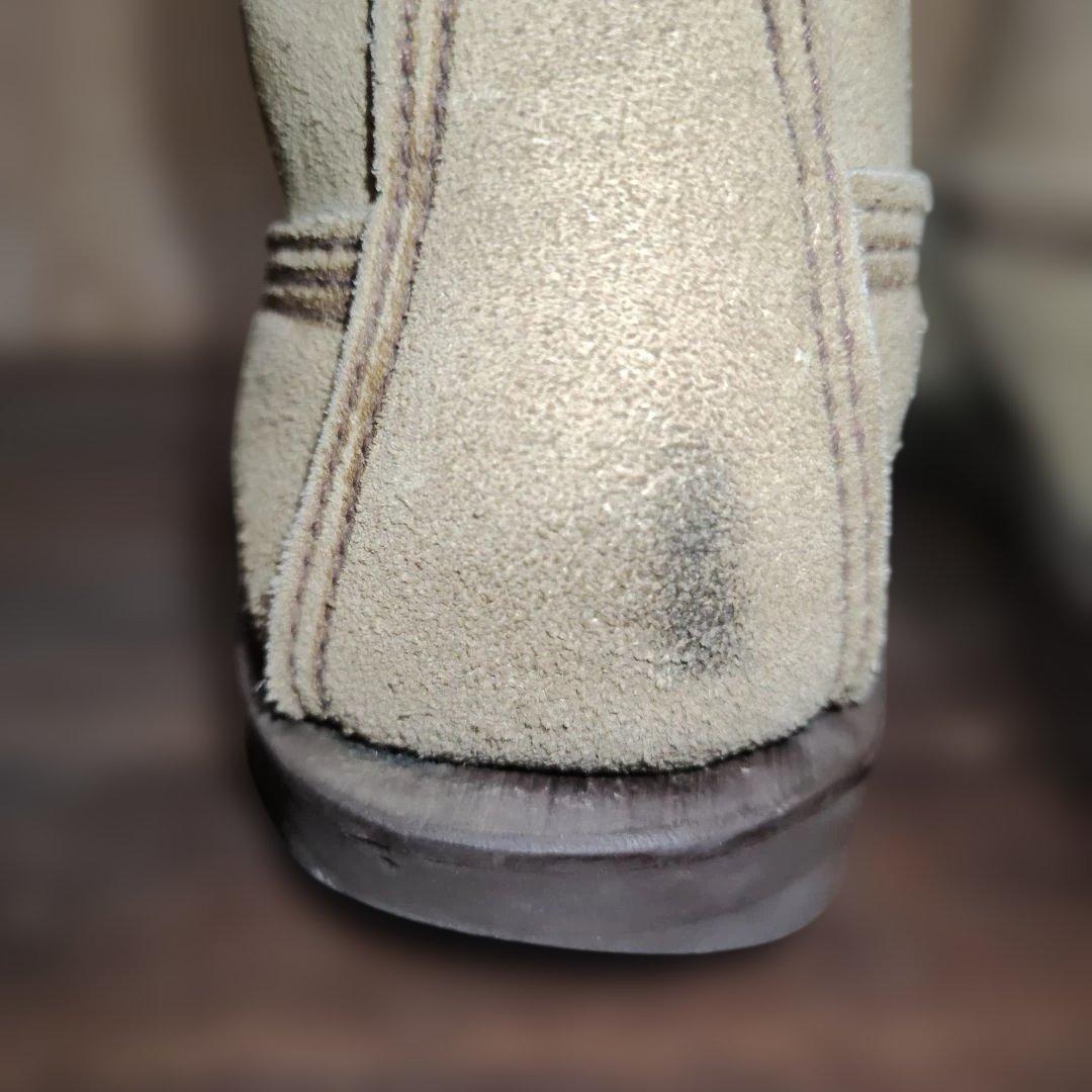 Russell Moccasinラッセルモカシンノックアバウトララミースウェード