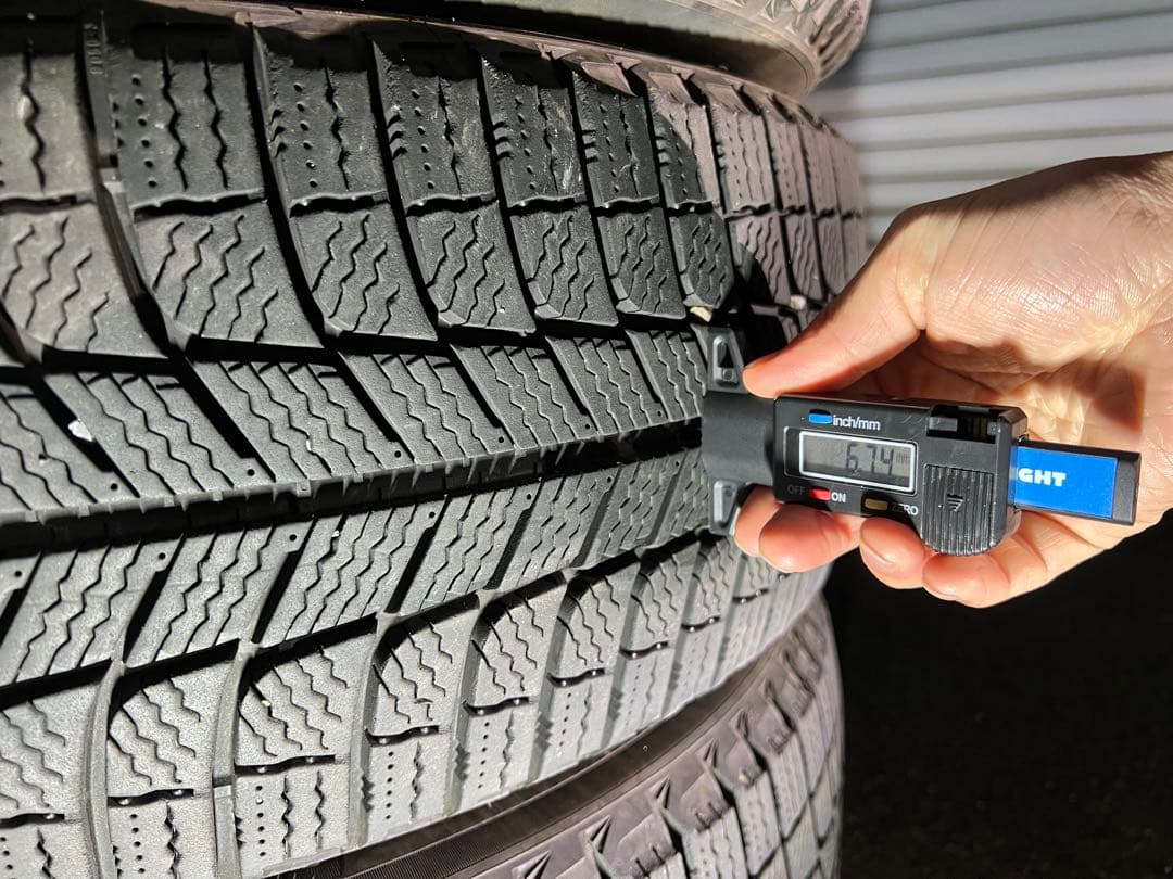 ①車好き　送料込 ミシュラン 225/60R17 スタッドレス 4本