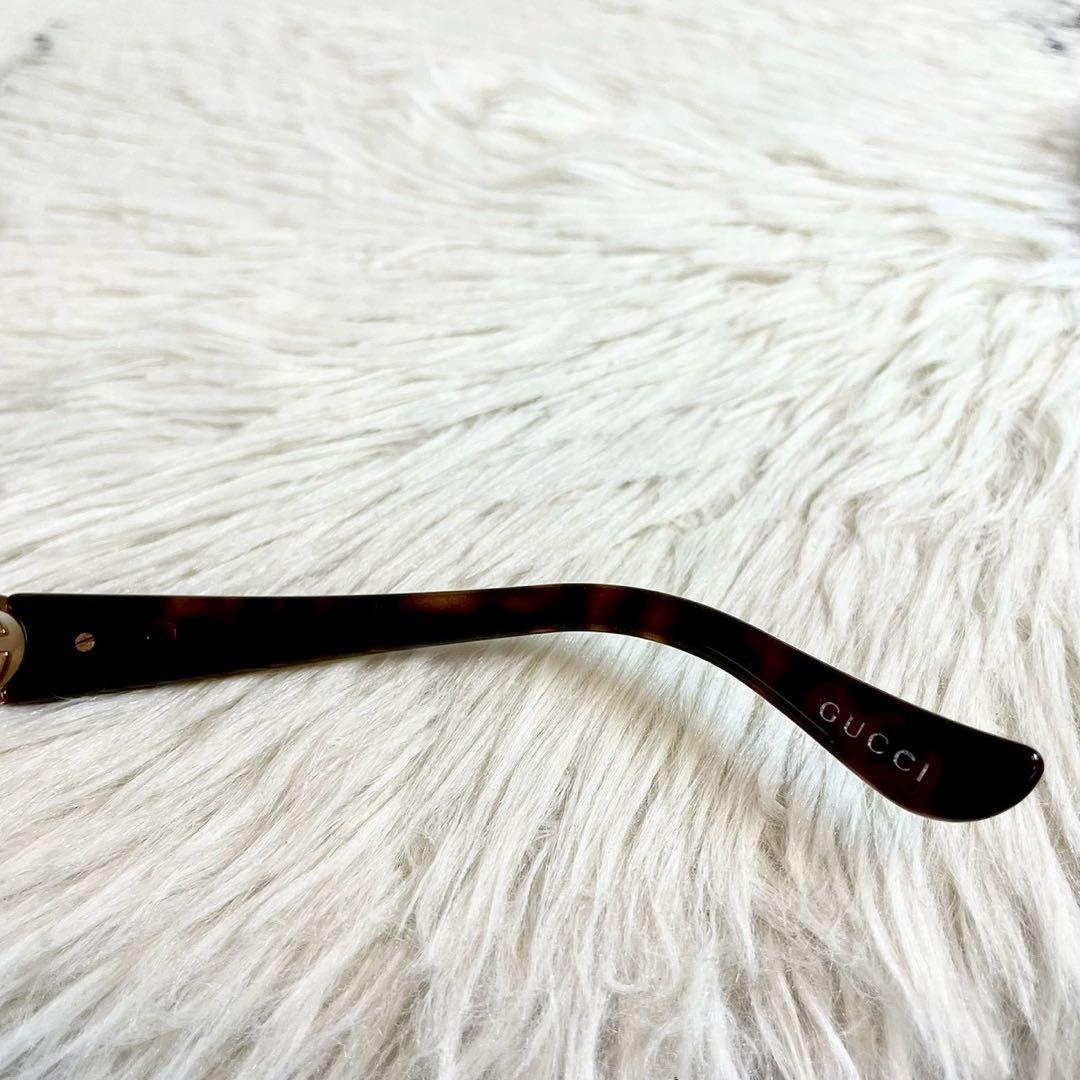 美品　GUCCI　サングラス　GG2804　GGロゴ　ブラウンレンズ・テンプル