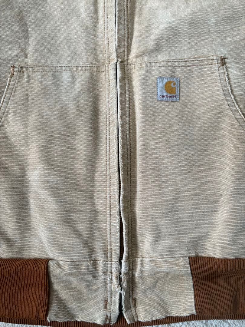 Carhartt アクティブジャケット ベージュ