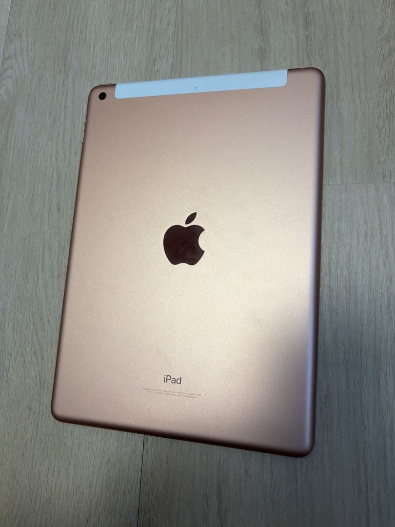 iPad 第6世代　32GB 本体のみ ローズゴールド