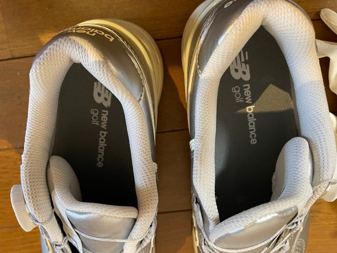 New Balance ゴルフシューズ シルバー グローブ付き