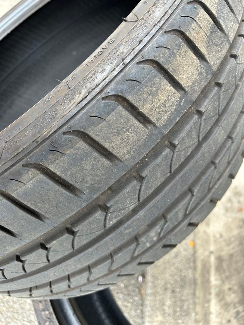 235/35R19 タイヤ 2本