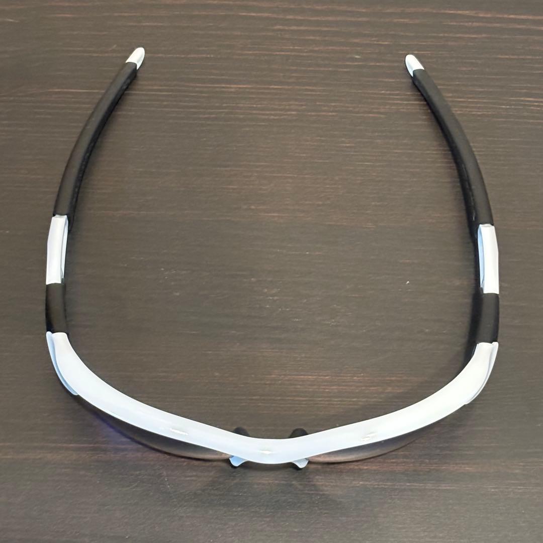 Oakley サングラス ホワイト/ブラック