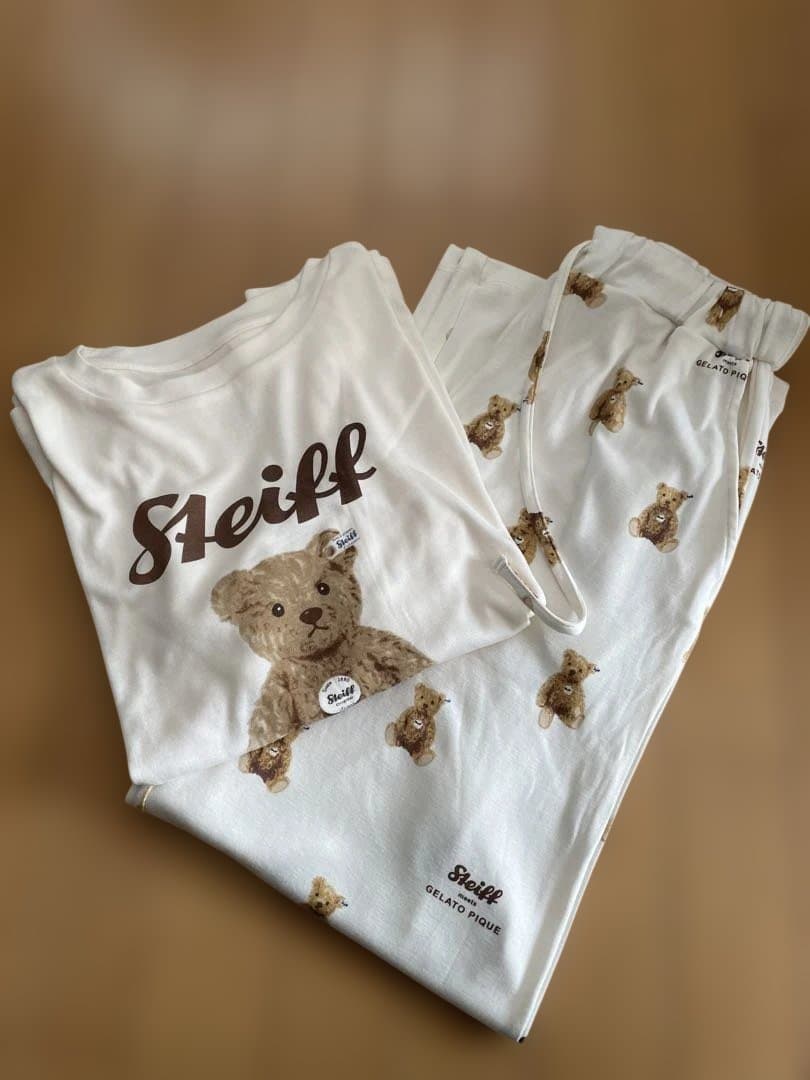 本日限定値下げジェラートピケシュタイフSteiffテディベア上下セットフリー新品