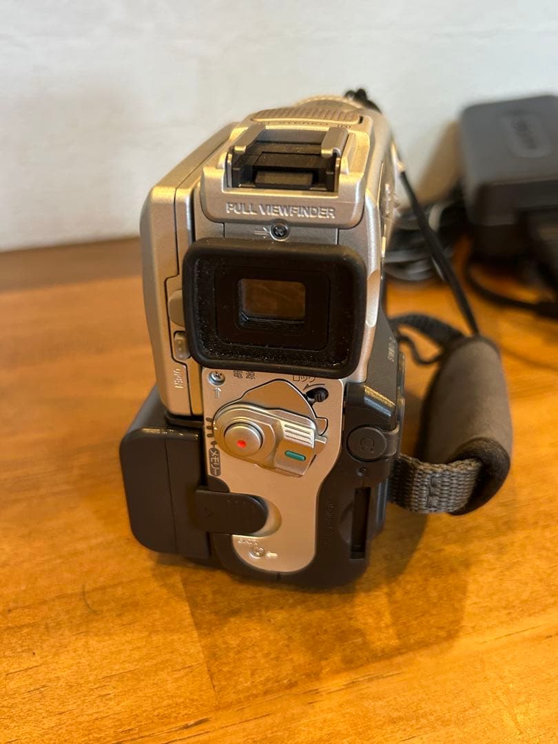 SONY ビデオカメラ DCR-PC101