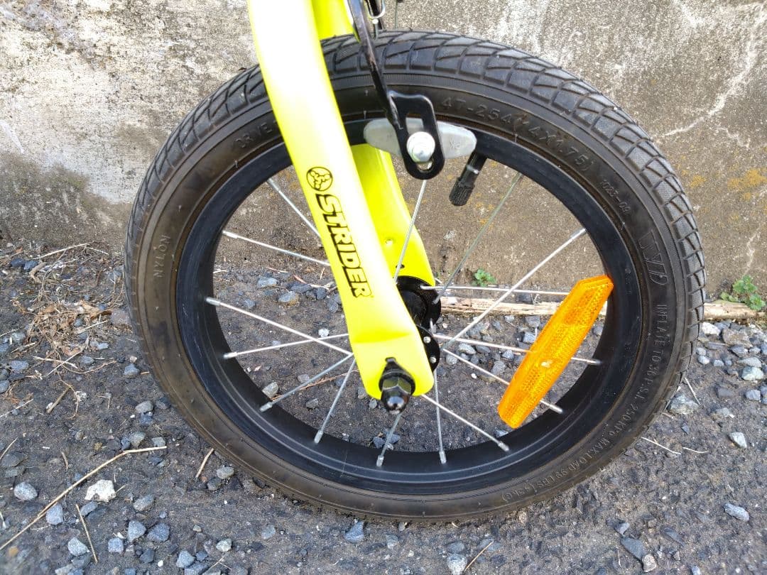 STRIDER 14X ストライダー14X　神奈川　引取限定　ライムイエロー