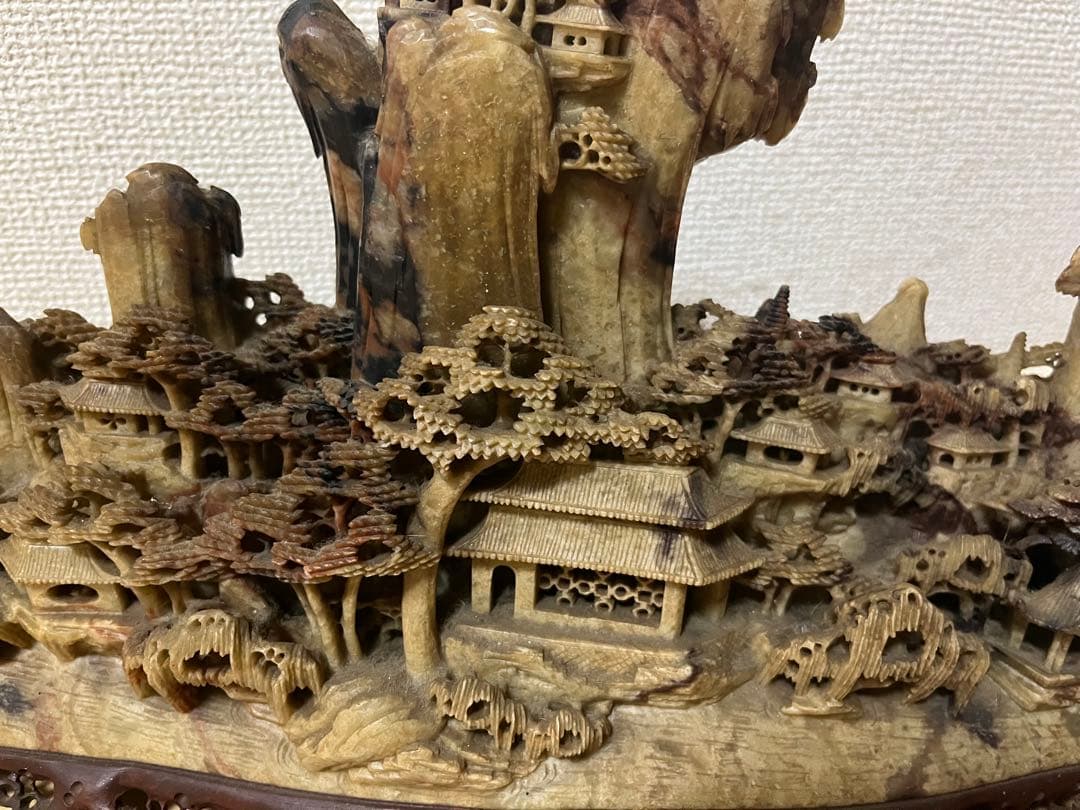 寿山石　風景彫刻