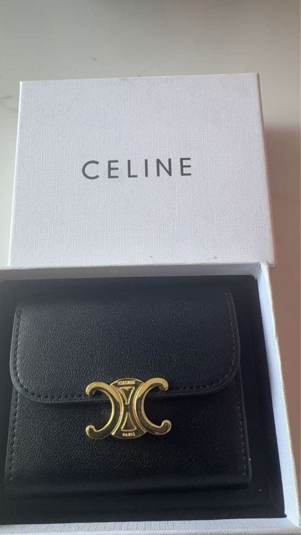 CELINE ブラックレザー財布