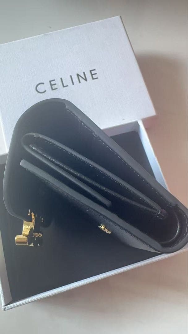 CELINE ブラックレザー財布