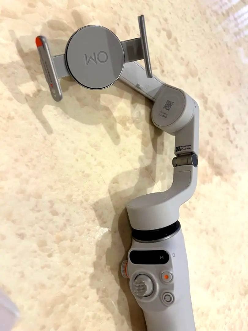 さ*さ様 新品未使用 DJI スタビライザー 自撮り棒 スマホ マイク ライト