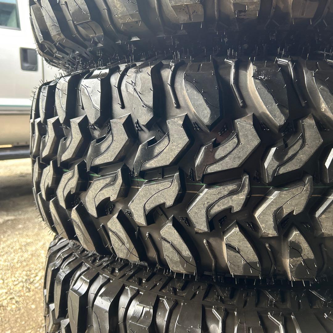 石ころ エクスカージョンF250 F350 8穴ホイール スペーサー付き