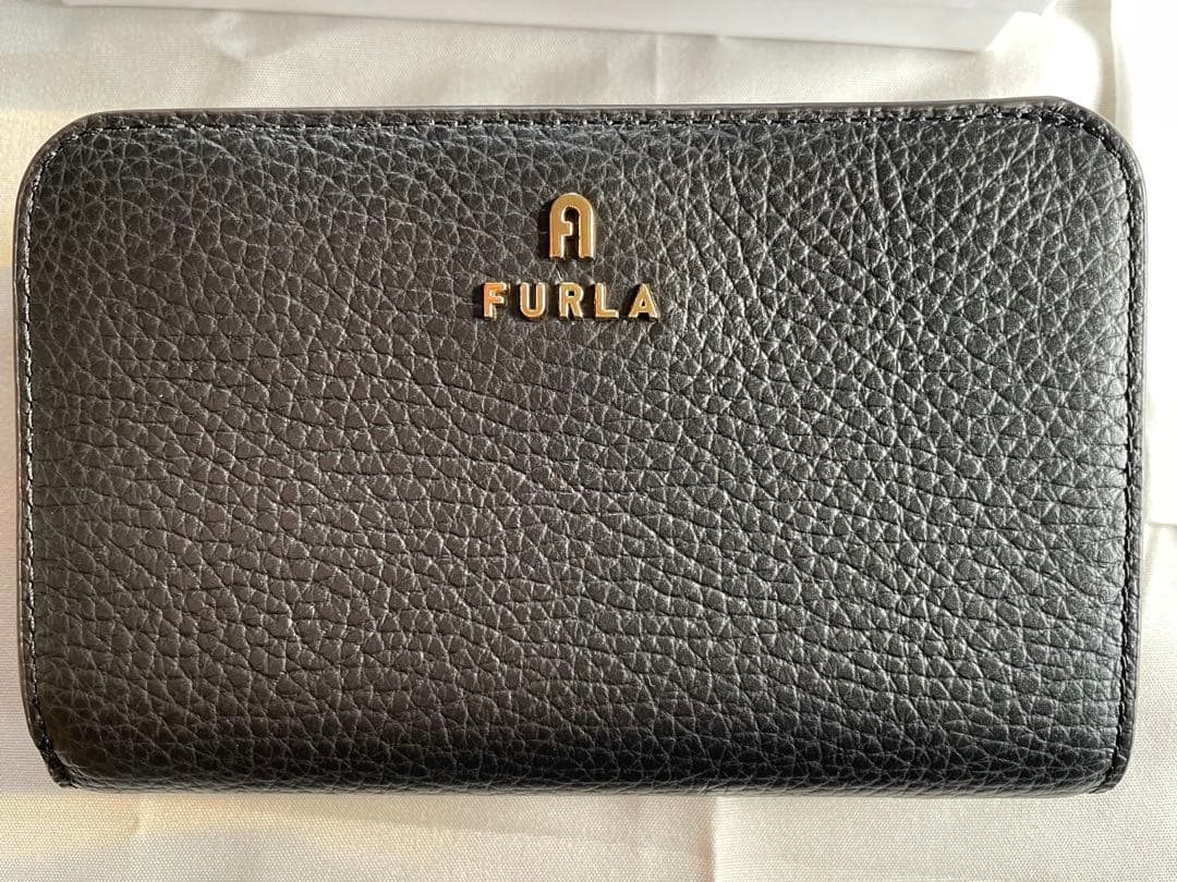 FURLA フルラ 二つ折り財布 カメリア Mサイズ レディース