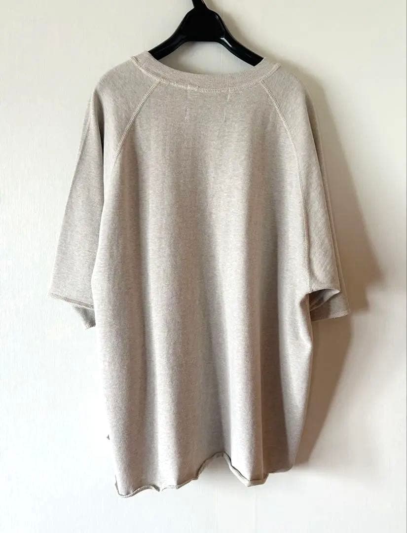 ハグオーワー×レミレリーフ　コラボTシャツ　オートミール
