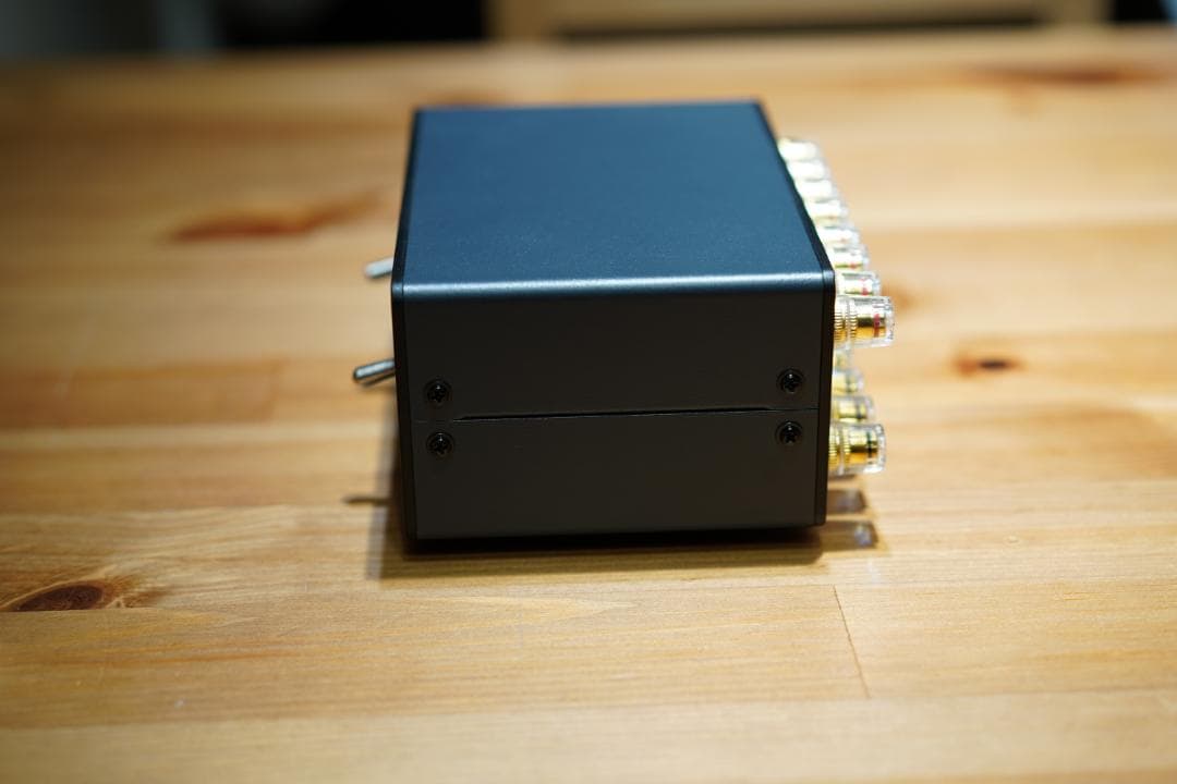 【極美品】2-IN-2-OUT 切り替え スイッチャー