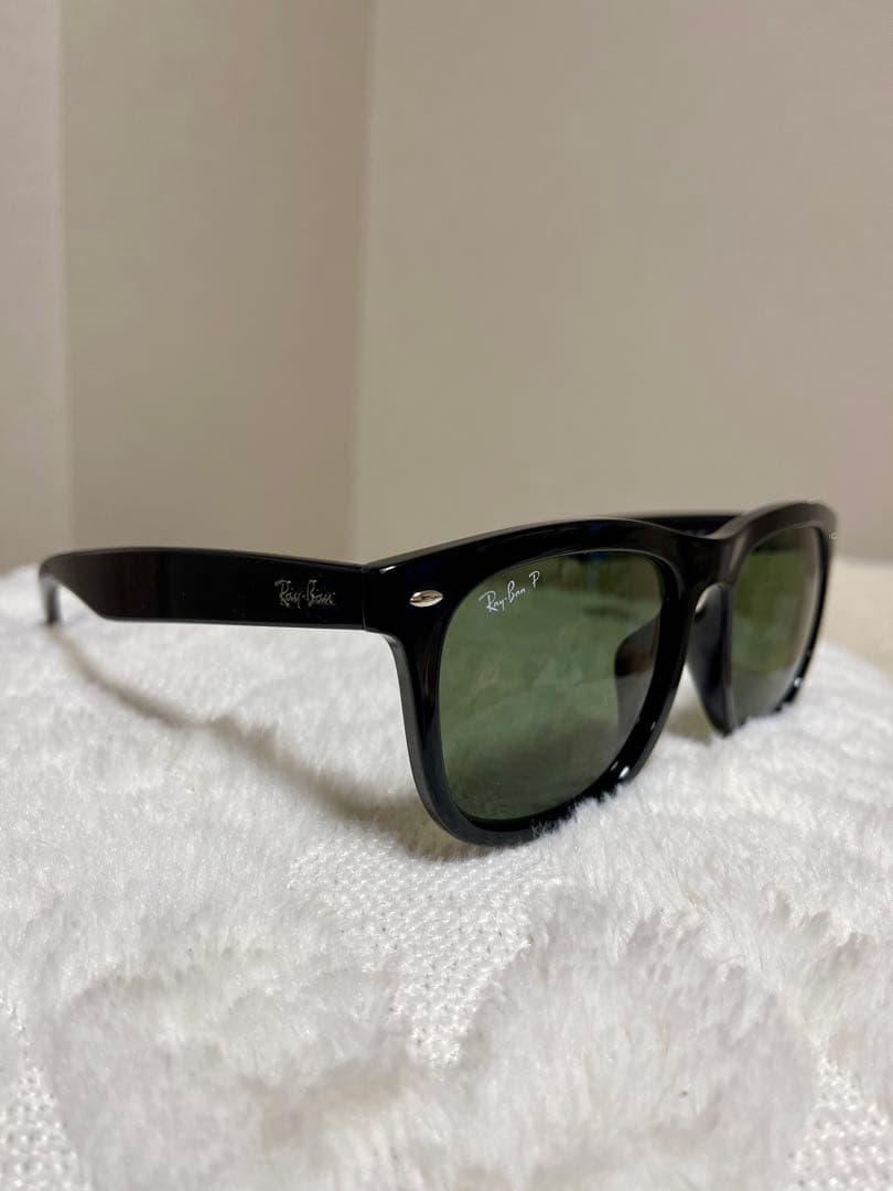 小物 Ray-Ban RB4260D Polarized Sunglasses