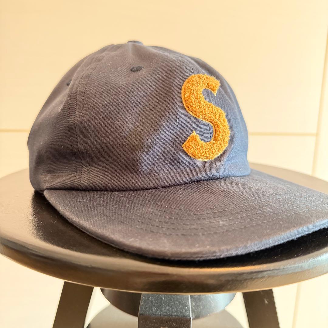 SUPREME 刺繍Sロゴ ネイビーキャップ