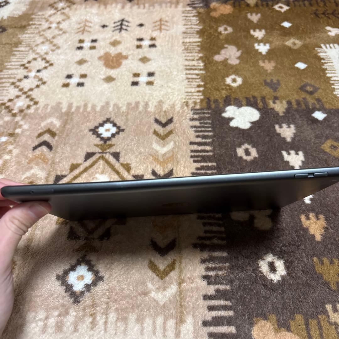 iPad 第9世代 Wi-Fi+Cellular