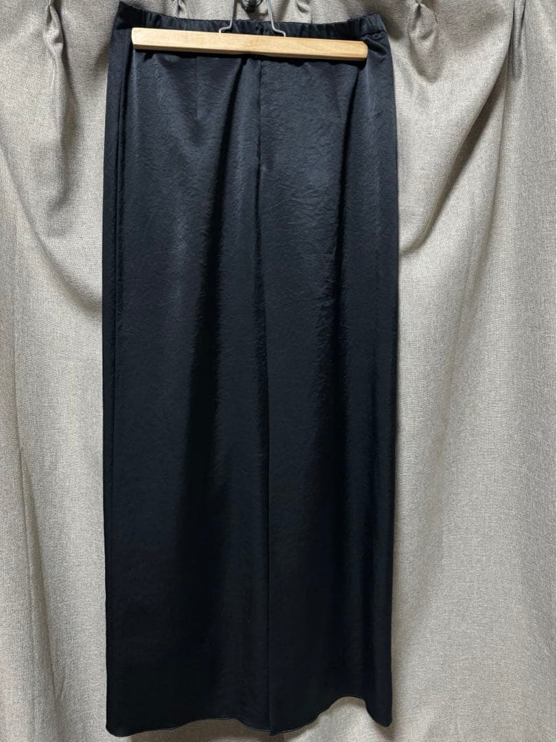 plage crush satin minimal スカート
