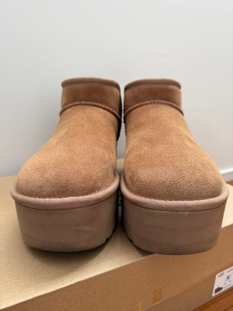 UGG クラシック ウルトラ ミニ プラットフォーム 厚底ブーツ 23cm