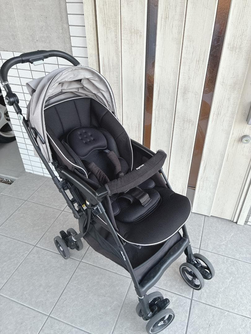 グリーン⭐️極美品⭐️ 2023年製 アップリカ ラクーナ プラス