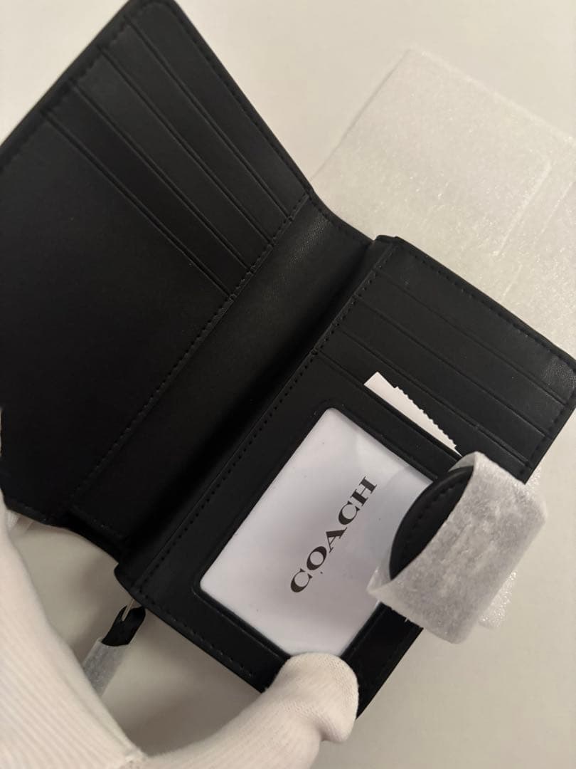 COACH アニマルプリント 二つ折り財布