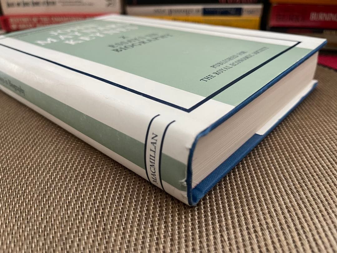 洋書 John Maynard Keynes Essays in Biography