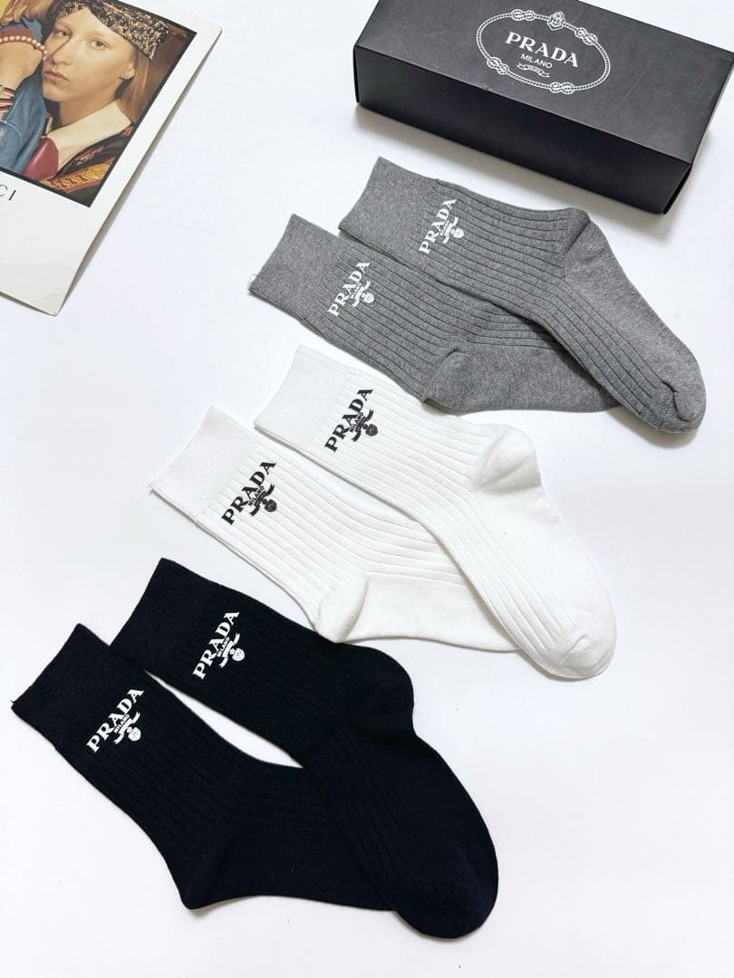 PRADA ロゴ リブソックス 3点セット