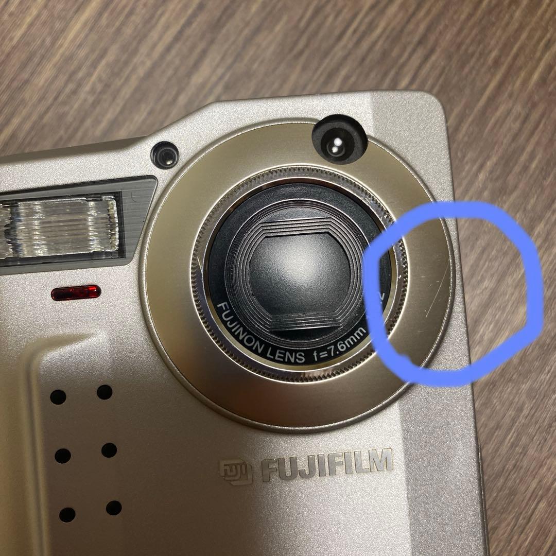 ★美品　FUJIFILM FinePix2700