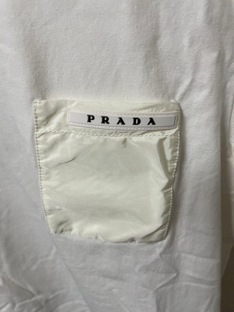 PRADA ホワイト Tシャツ ポケット