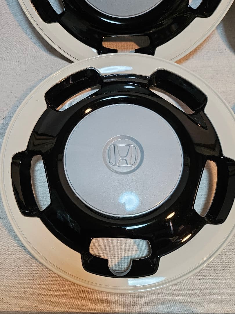 ホンダNBOX純正ホイールカバー