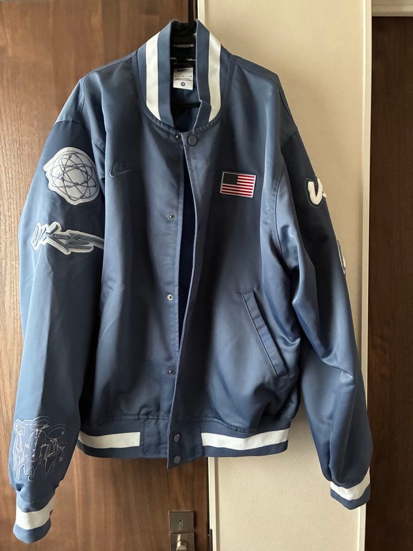 NIKE ブレイキン サテン ジャケット