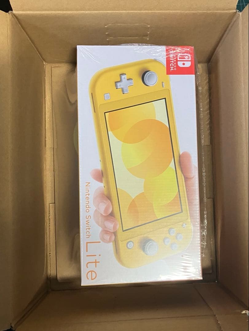 【配送時シュリング未開封 】Nintendo Switch Lite イエロー