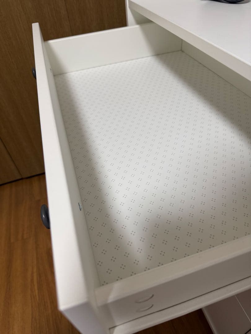 組立済　IKEA HAUGA イケア　ハウガ　ホワイト