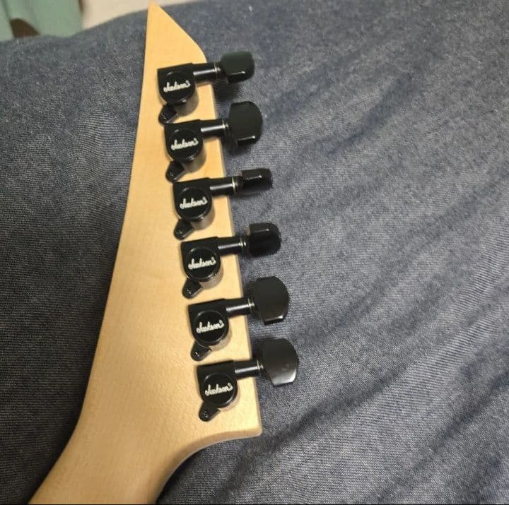 Jackson エレキギター 　js32t