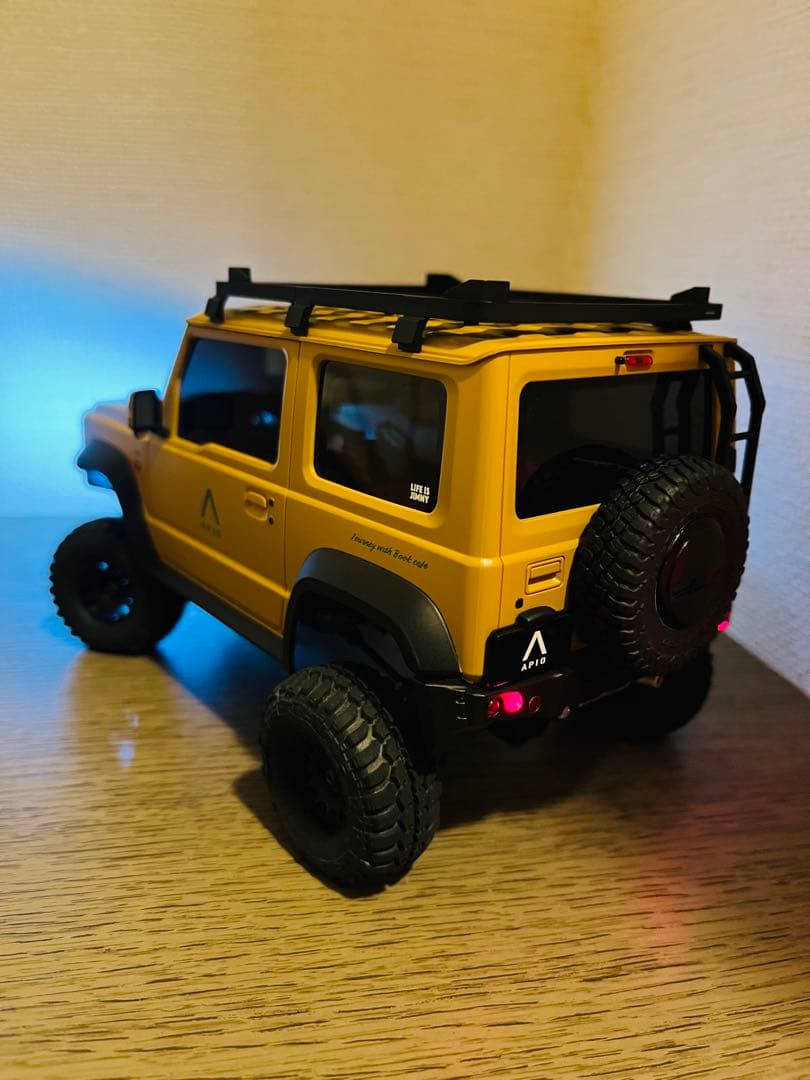 ミニッツ４✖️４　スズキ ジムニーシエラ APIO JIMNY TS4