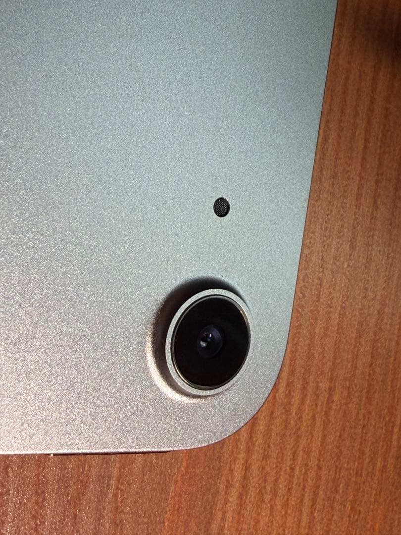 iPad Air M2 11インチ＋Logicool キーボード（ケース付き）