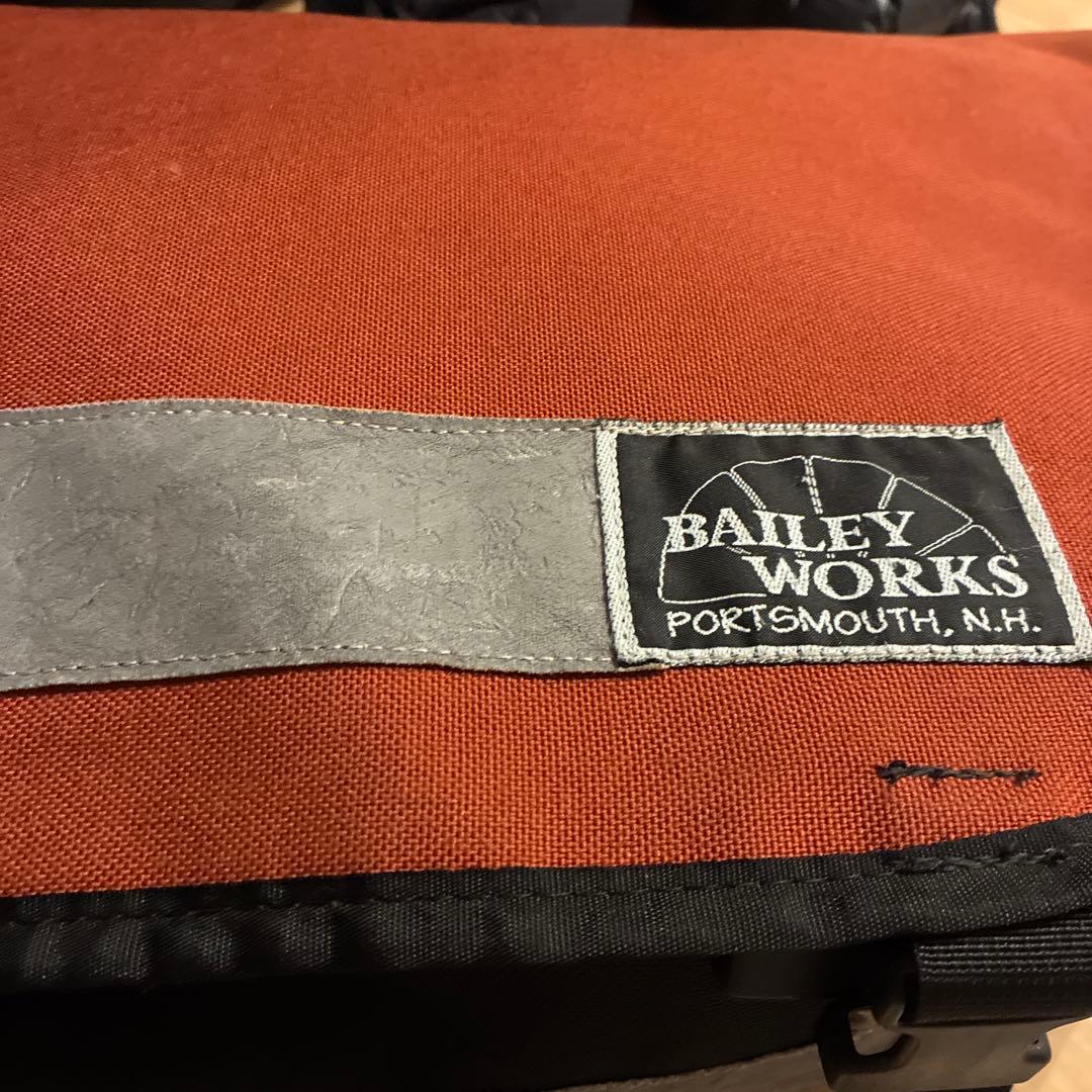 BAILEY WORKS メッセンジャーバッグ オレンジ sサイズ