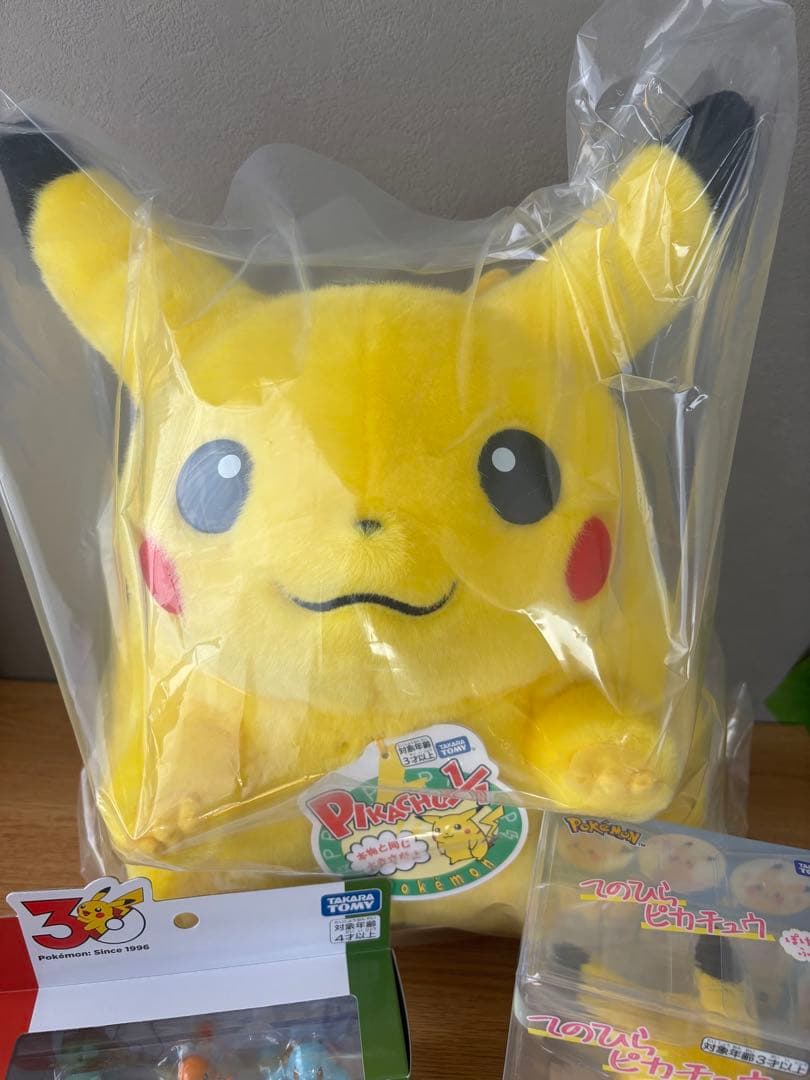 ポケモン30周年記念 おかえり！ピカチュウ 1/1 てのひらピカチュウ モンコレ