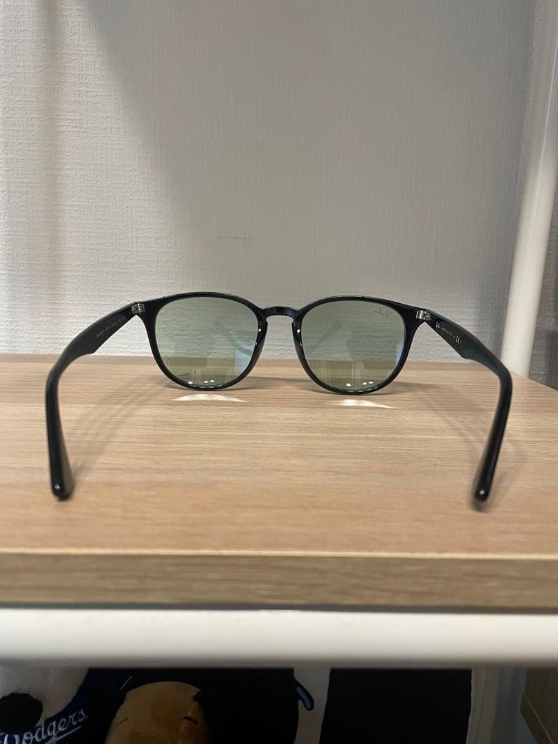毛*舌様 RAYBAN レイバン RB4259-F サングラス