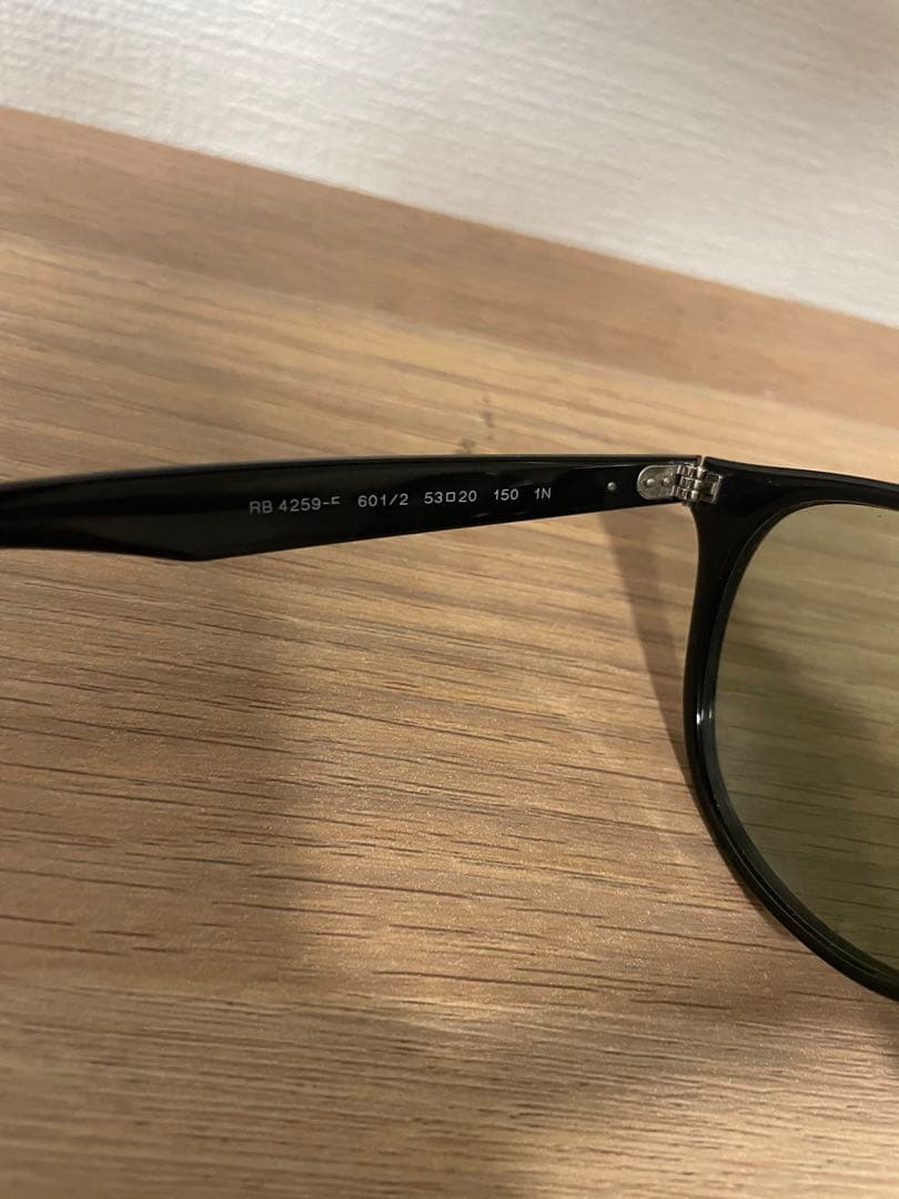 毛*舌様 RAYBAN レイバン RB4259-F サングラス