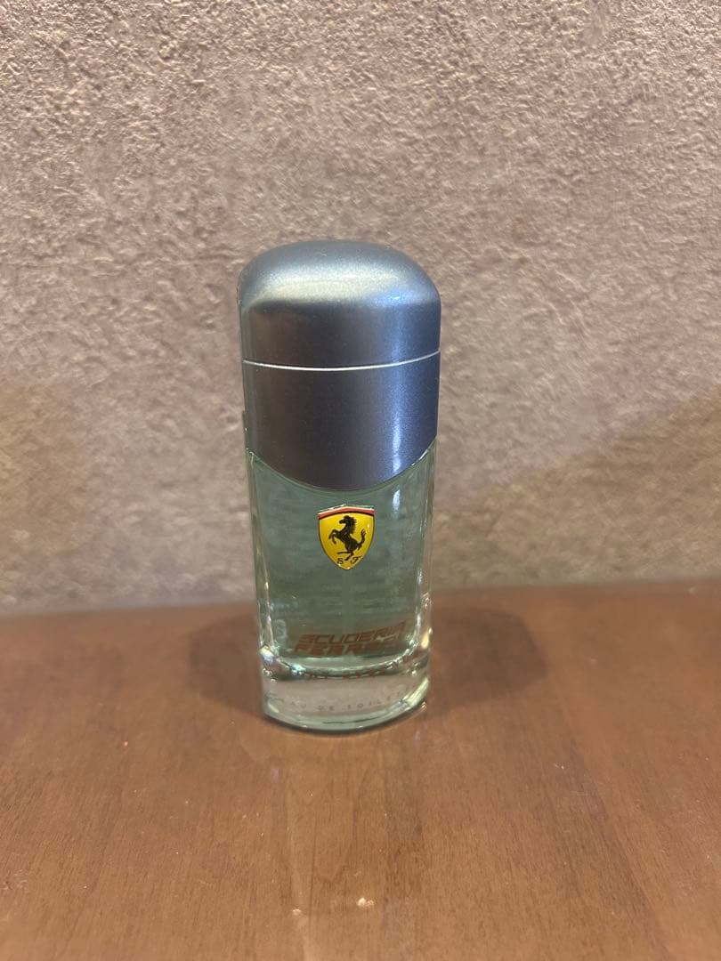 Ferrari Light Essence 30ml オードトワレ
