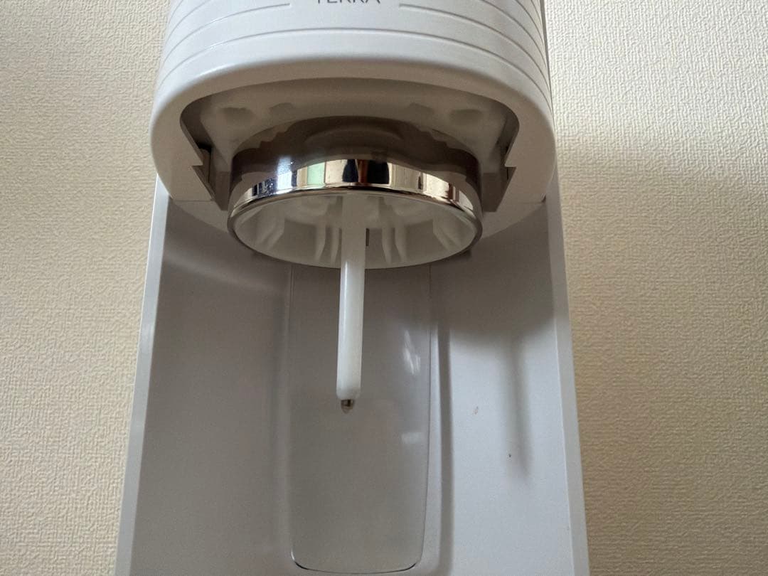 ソーダストリーム TERRA ホワイト炭酸水メーカーsodastream