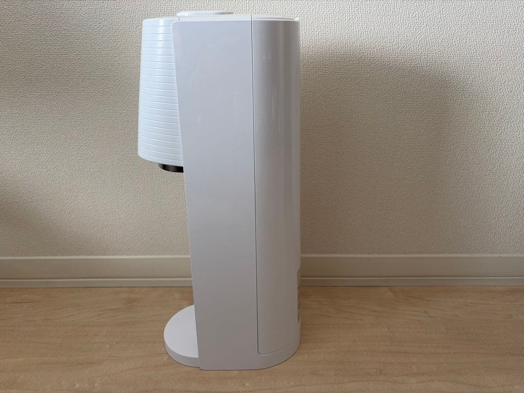 ソーダストリーム TERRA ホワイト炭酸水メーカーsodastream